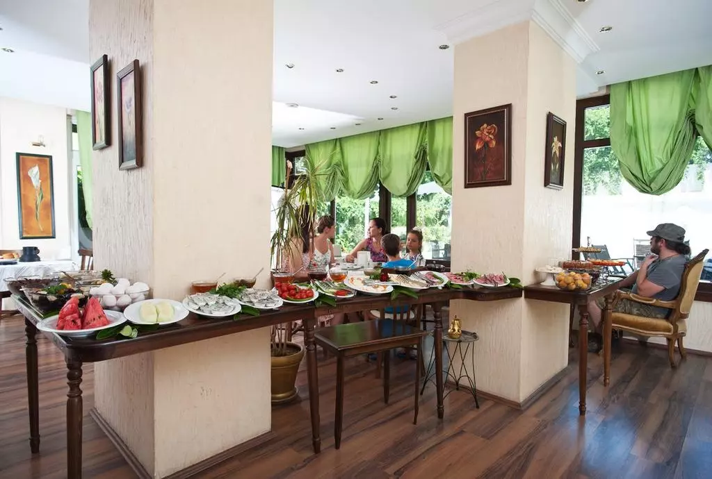 hotel triana boutique_shabavizparvaz_09.jpg